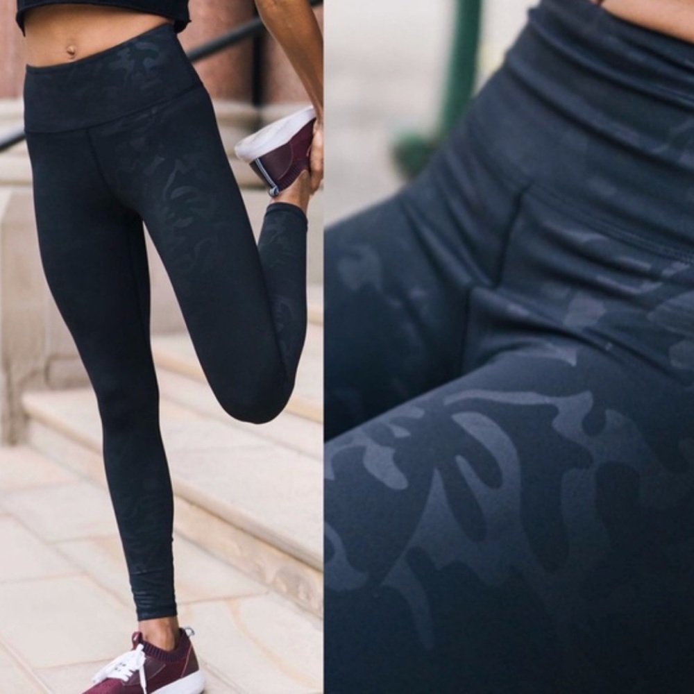 Zyia Midnight Camo Leggings